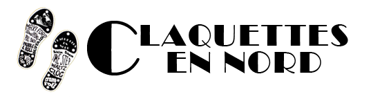 logo de l'association, représentant une paire de chaussure, en dessous on distingue les fers couleur or.